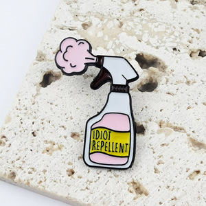 Repelente de Idiotas Europeo-Americano Transfronterizo, Dibujos Animados Creativos, Agente de Limpieza, Botella con Pulverizador, Insignia, Ropa de Moda Personalizada - Product Image 4