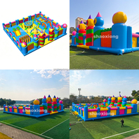 Parc de jeux gonflables commercial extérieur de grande taille avec souffleur, pour enfants et adultes, avec parcours d'obstacles et toboggans