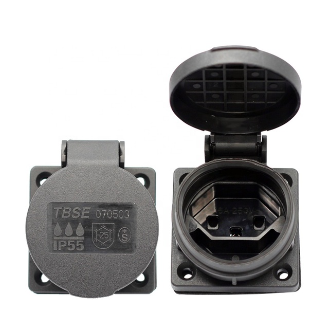 Brazil IP44 Waterproof Schuko Socket Outlet 20A Power Socket Screw in Receptacle for Industrial UPS