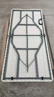 Table d'événement rectangulaire commerciale pliable en deux, moulée par soufflage, pour les entreprises américaines de location de matériel de fête, mobilier d'événement de qualité commerciale