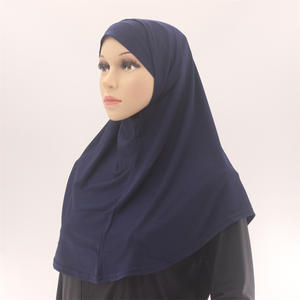 Dubai Oriente Medio Instant Jersey Wrap Hijab Set 2PCS con gorras interiores Poliéster transpirable liso al por mayor - Product Image 2