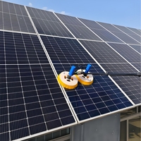 Machine de nettoyage de panneaux solaires portable à brosse à rouleaux souple avec moteur 12V DC