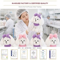 Peluche chiot blanc adorable avec nœud violet et écharpe à bordure en dentelle, animal en peluche doux pour la décoration moderne des canapés et cadeau pour une ambiance douillette
