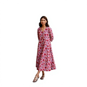 Robe Aphrodite imprimée à la main, longueur mi-mollet, motif floral, style bohème décontracté pour femmes - Product Image 1