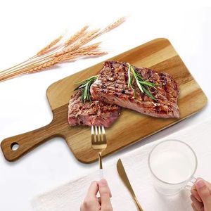 Tabla de cortar rectangular de madera de acacia con asa para cocina - Product Image 3