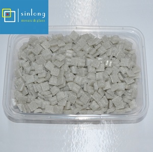 Kleine Quadratische Glas-Mosaikfliesen für Traditionelle Inneneinrichtung 400x400mm - Product Image 1