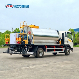 Camión Distribuidor de Asfalto Inteligente HOWO 4x2 de 6000L con Calentamiento por Aceite <span class=keywords><strong>Térmico</strong></span> y Pulverizador de Betún para Mantenimiento de Carreteras Municipales - Product Image 3