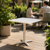 Table carrée moderne en acier au carbone pour cour intérieure et extérieure, idéale pour la salle à manger et comme mobilier de café
