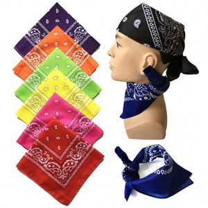 Bandana personnalisée, parfaite pour l'expression de votre style personnel, idéale pour les cadeaux, les événements et les promotions, légère et confortable à porter - Product Image 2