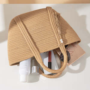 Sac à main décontracté pour femme en corde de coton de grande capacité, respectueux de l'environnement, avec pompon, sac de plage - Product Image 3