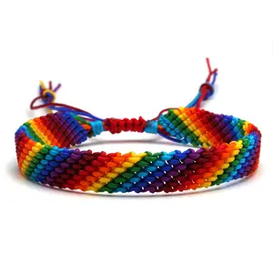 Individueller Knoten Boho gewebtes Armband Regenbogen Stickerei Logo Faden geflochtene Freundschaftsarmbänder