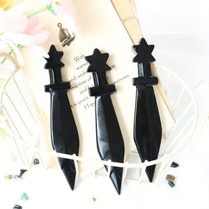 Vente en gros CrystalHola – Étoile à cinq branches sculptée en obsidienne de 12 cm, pierres polies de haute qualité pour une décoration intérieure unique - Product Image 5