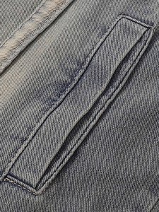 Veste en jean vintage délavée pour homme, bleu délavé, style streetwear décontracté avec poches, logo personnalisé OEM - Product Image 5