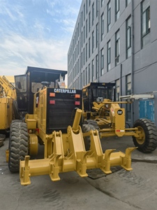 Niveleuse d'occasion CAT 140H, équipement de construction haute performance, faibles heures, durable et fiable - Product Image 4