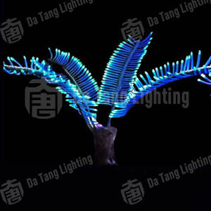 Lumière décorative LED en forme de cocotier coloré, en PVC et résine époxy, étanche IP65, pour la décoration extérieure de jardin et de paysage - Product Image 2