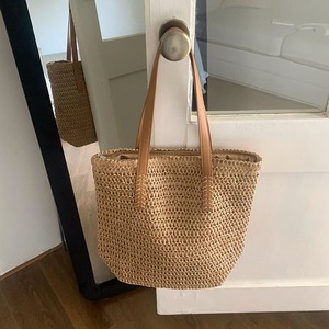 กระเป๋าโท้ทสานฟางขนาดใหญ่สำหรับฤดูร้อนสำหรับผู้หญิง กระเป๋าสะพายไหล่ทรงสี่เหลี่ยมแนวนอนสีพื้นสำหรับไปเที่ยวชายหาด สีน้ำตาลแอปริคอต - Product Image 4