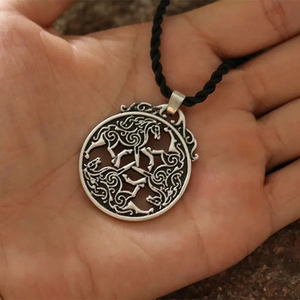 Collier en crin tressé en gros avec médaillon <span class=keywords><strong>Epona</strong></span> Divine en étain, pendentif <span class=keywords><strong>cheval</strong></span> celtique à 3 chevaux, médaillon <span class=keywords><strong>cheval</strong></span> - Product Image 1