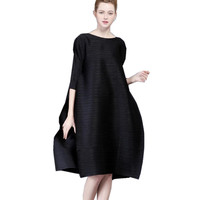 Robe décontractée ample pour femme grande taille, manches trois-quarts, jupe mi-longue à volants, motif floral uni, dentelle et pompons décoratifs