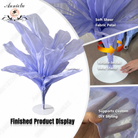 Grande fleur sculpturale géante en tissu ANNIELU, centre de table en organza lavande pour mariage, fête, scène, banquet, décoration d'allée