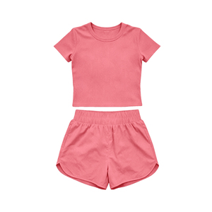 GSSO3772 Ensemble de yoga d'été pour petite fille, rose pastèlle, imprimé uni, jupe et haut à manches courtes - Product Image 1