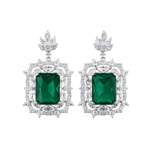 Boucles d'oreilles pendantes en or blanc E1605, imitation tourmaline Paraiba taille émeraude, motif floral, bijoux de luxe pour femme, idéales pour les soirées - Product Image 1