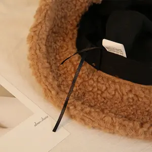 गर्म बेचने के अमेरिकी फैशन सज्जित फर पॉलिएस्टर नरम सामग्री फजी बाल्टी टोपी बाहर दरवाजा ठोस गर्म सर्दियों टोपी महिलाओं नई डिजाइन