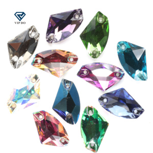 พลอยแก้วคริสตัลสองรูแบบ DIY กระดุมแบนผ่าด้วยขวานกาแล็กซี - Product Image 1