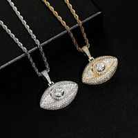 Pendentif 3D Demon's Eye avec micro-incrustations de zirconium en laiton - collier torsadé tendance pour homme