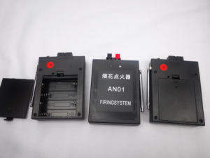 An24 Best Machine Pyro <span class=keywords><strong>Comprar</strong></span> Boda China Reutilizable Efecto especial Venta al por mayor Bengala DE BODA <span class=keywords><strong>Fuegos</strong></span> <span class=keywords><strong>artificiales</strong></span> Sistema de disparo remoto - Product Image 5