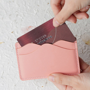In stock, stylish and simple mountain-shaped PU leather card <b>holder</b> for bank cards, <b>ID</b> cards, and public transport cards. - Product Image 3