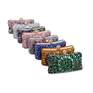 Pochette de soirée ornée de diamants pour femme, modèle carré haut de gamme en polyester, idéale pour les banquets – Nouvelle collection très prisée - Product Image 5