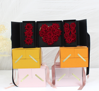 Boîte cadeau carrée à ouverture rabattable pour fleurs, avec couvercle à rabat pour déclaration d'amour, pour bouquet de la Saint-Valentin