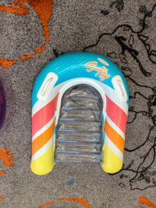 <span class=keywords><strong>INTEX</strong></span> 58172 SURF'S up RIDERS <span class=keywords><strong>Piscine</strong></span> <span class=keywords><strong>pour</strong></span> enfants Flotteur <span class=keywords><strong>Piscine</strong></span> <span class=keywords><strong>Gonflable</strong></span> Bodyboard <span class=keywords><strong>Piscine</strong></span> <span class=keywords><strong>Gonflable</strong></span> Chaise Longue <span class=keywords><strong>pour</strong></span> Enfants - Product Image 4