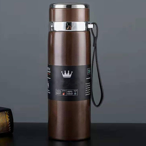 Bouteille d'eau intelligente à double paroi en acier inoxydable 316 avec paille, écologique, isolation thermique durable, sous vide, pour la salle de sport, pour hommes - Product Image 4