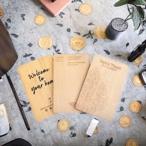 Cartes-clés RFID NFC en bois CLF en gros - Mini-étiquettes étanches gravées au laser avec logo personnalisé pour hôtels, bureaux et accès VIP - Product Image 2