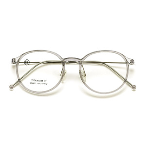 Danyang – lunettes rondes rétro pour femmes, monture légère en titane-ip M9882, monture complète, pour myopie - Product Image 1