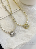 Colliers élégants et légers avec pendentif cheval à bascule adorable, chaîne de perles mélangées argentées et fausses perles, cadeau idéal