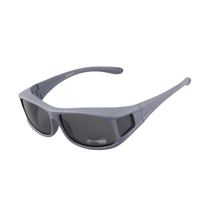 <span class=keywords><strong>Gafas</strong></span> <span class=keywords><strong>de</strong></span> <span class=keywords><strong>Sol</strong></span> Polarizadas <span class=keywords><strong>de</strong></span> Alta Definición para <span class=keywords><strong>Mujer</strong></span>, con Cubierta Exterior Ajustable - Product Image 1
