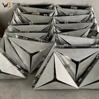 Panneau de plafond en aluminium de forme personnalisée, carrelage de plafond décoratif en aluminium pour hall d'hôtel, centre commercial, plafond de bureau