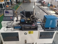 Machine industrielle de scellage des extrémités de tubes métalliques pour la fermeture des extrémités de tuyaux en acier
