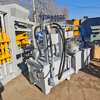 Machine de fabrication de blocs de pavés en ciment à pression hydraulique entièrement automatique, à structure creuse et solide, avec commande PLC