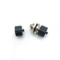 Capuchon anti-poussière à filetage externe M12 avec attache pour connecteur de capteur femelle, capuchon de protection M12