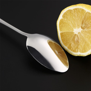 Nhà Máy Giá Thân Thiện Với Môi 24Pcs Thép Không Gỉ Muỗng Dao Nĩa <span class=keywords><strong>Flatware</strong></span> Set Tái Sử Dụng Cổ Điển Cho Đảng Nhà Sử Dụng - Product Image 5