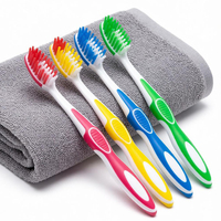 Spazzolino Manuale di Alta Qualità con Setole Morbide Personalizzate per Pulizia Profonda, Spazzolino da Viaggio Monouso in Plastica