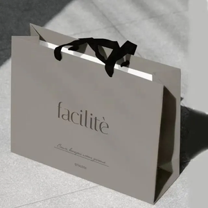 Sacchetti di <span class=keywords><strong>carta</strong></span> personalizzati di fascia alta borse da donna negozi di abbigliamento stampa loghi che confezionano abbigliamento regalo per confezioni da donna - Product Image 1