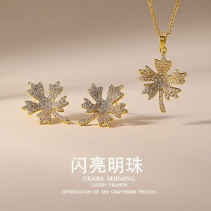 Ensemble boucles d'oreilles et collier en cuivre plaqué or avec perles brillantes, forme de plante, micro-incrustations, bijoux de fête, mode de luxe pour femmes - Product Image 1