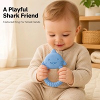 Anneau de dentition personnalisé en silicone pour bébé, motif requin, en silicone de qualité alimentaire, jouet à mâcher texturé pour nourrissons et bébés