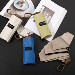 Parapluie pliant manuel ultra-léger, petit, portable, noir, avec protection solaire UV, cadeau promotionnel d'affaires - Product Image 2