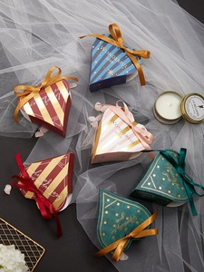 New Creative Elegant Heart-shaped Wedding Favor <b>Box</b> Candy <b>Box</b> <b>Sweet</b> <b>Box</b> Chocolate <b>Box</b> Rigid Boxes with Glossy Lamination - Product Image 4