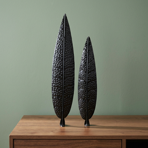 Decoración de Pared Moderna con Hojas de Resina, Arte Floral Grabado en Negro, Forma Irregular, Hecho a Mano - Product Image 6